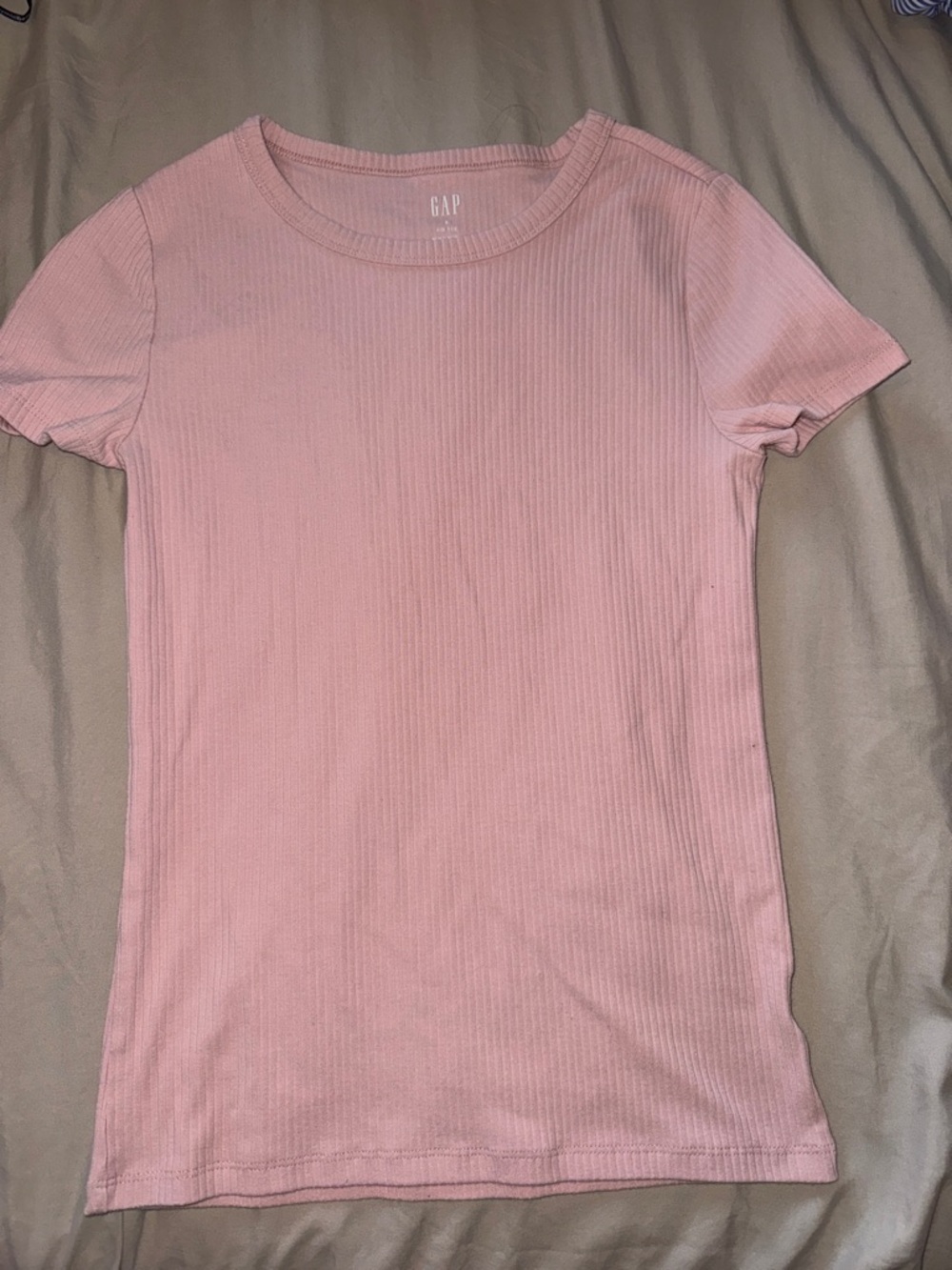 GAP Short-Sleeve Ribbed Tee in Light Pink